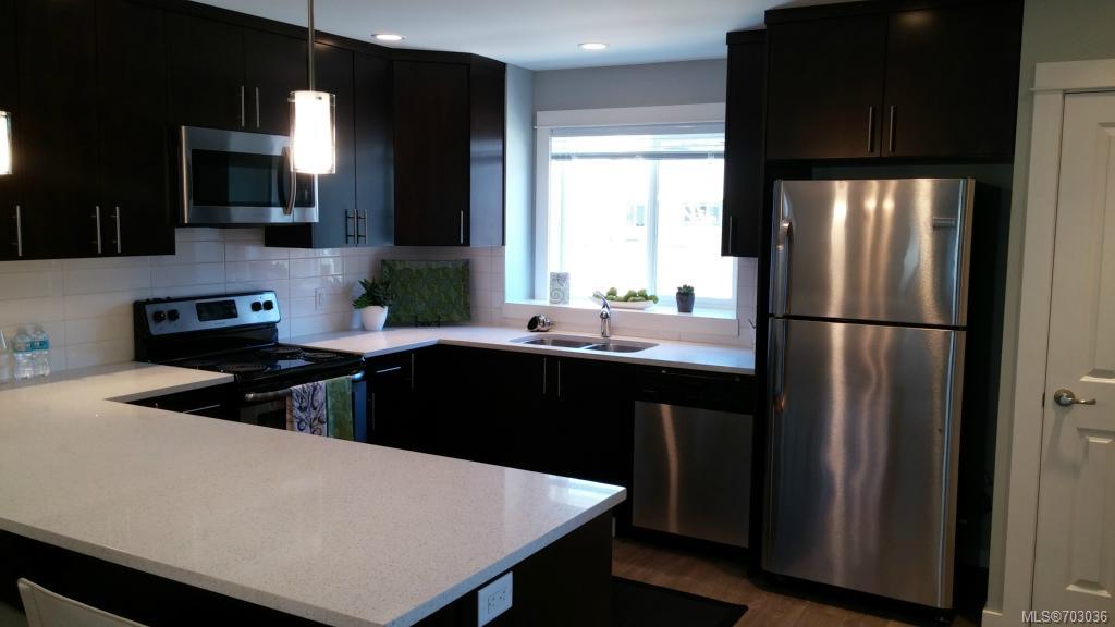 3381 Radiant Wy