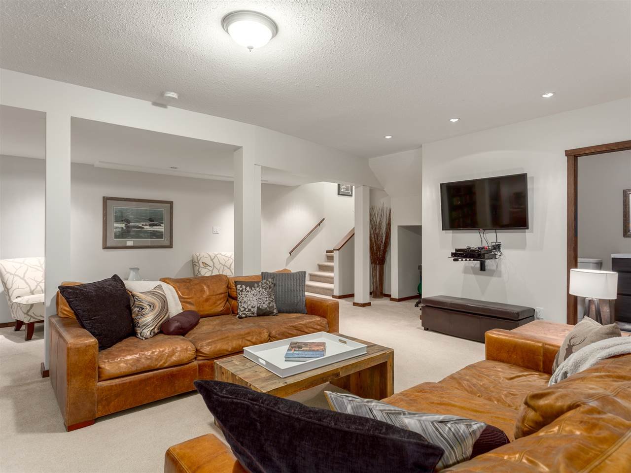 1007 Tobermory Wy