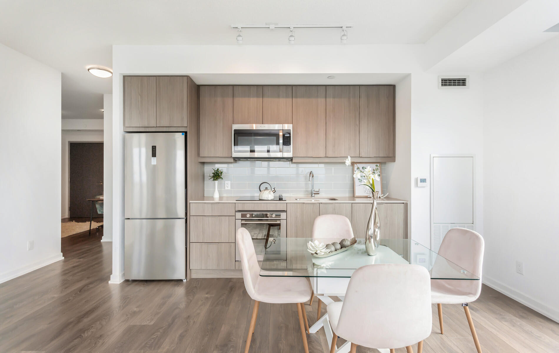 36 Forest Manor Rd Unit: 1105