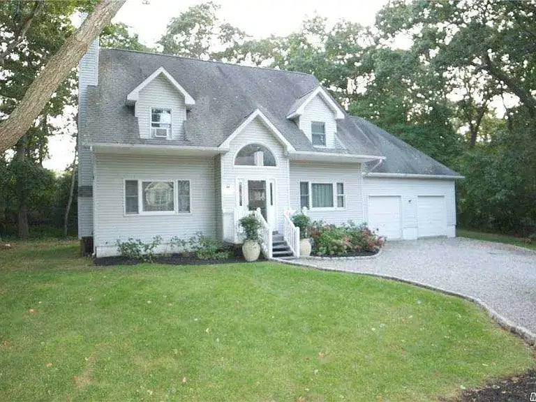 10 Lincoln Ave