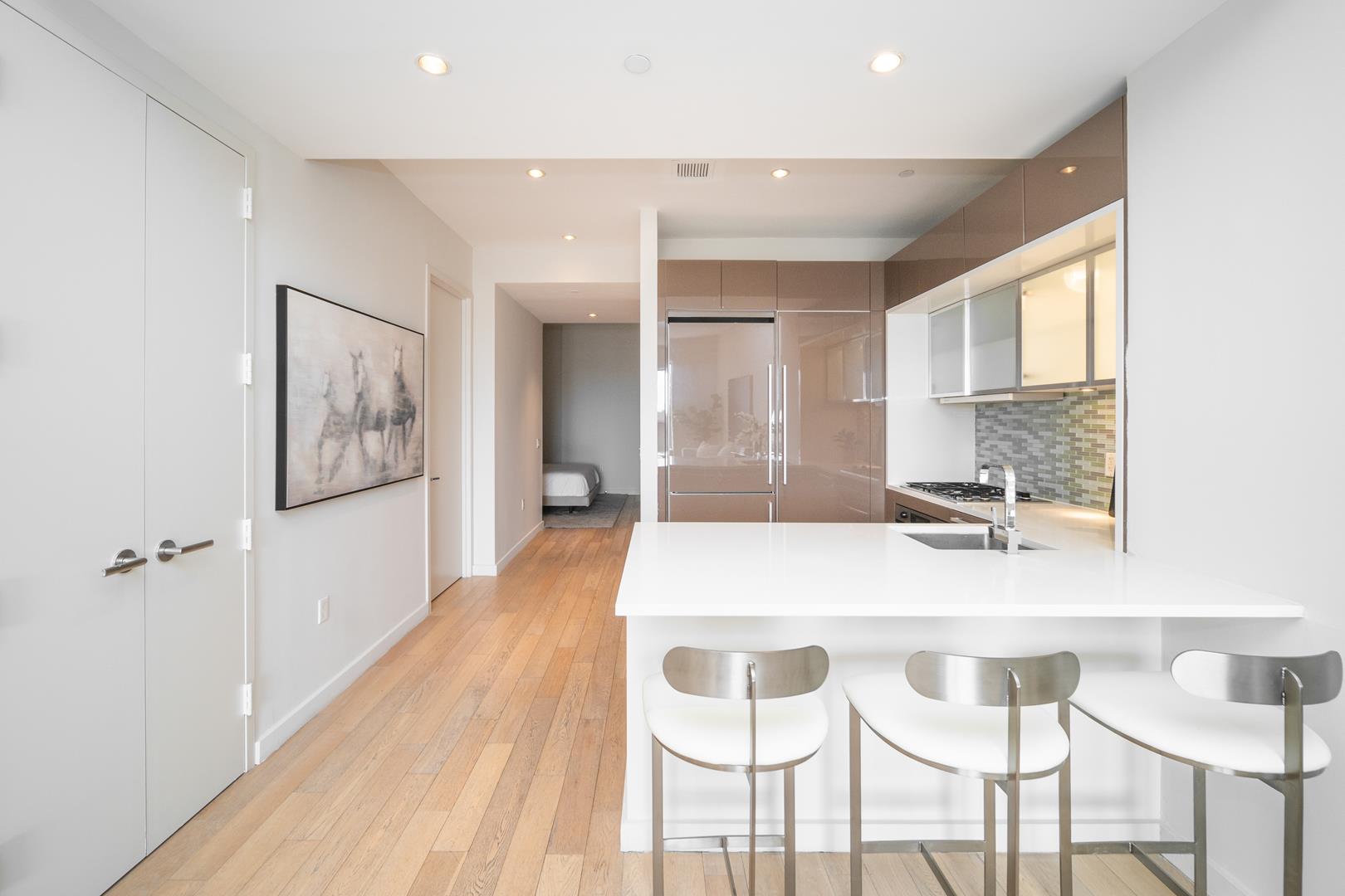 75 Wall Street, Apt 31-R