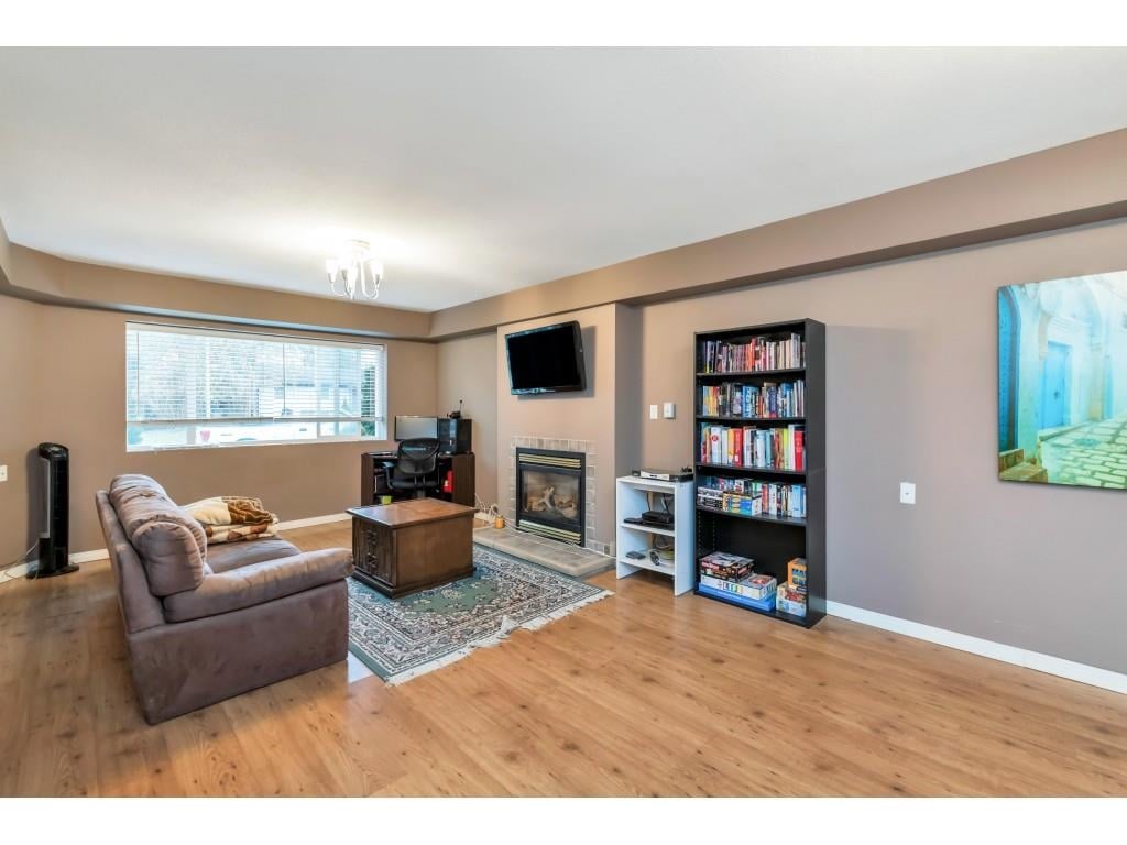 19548 120b Ave