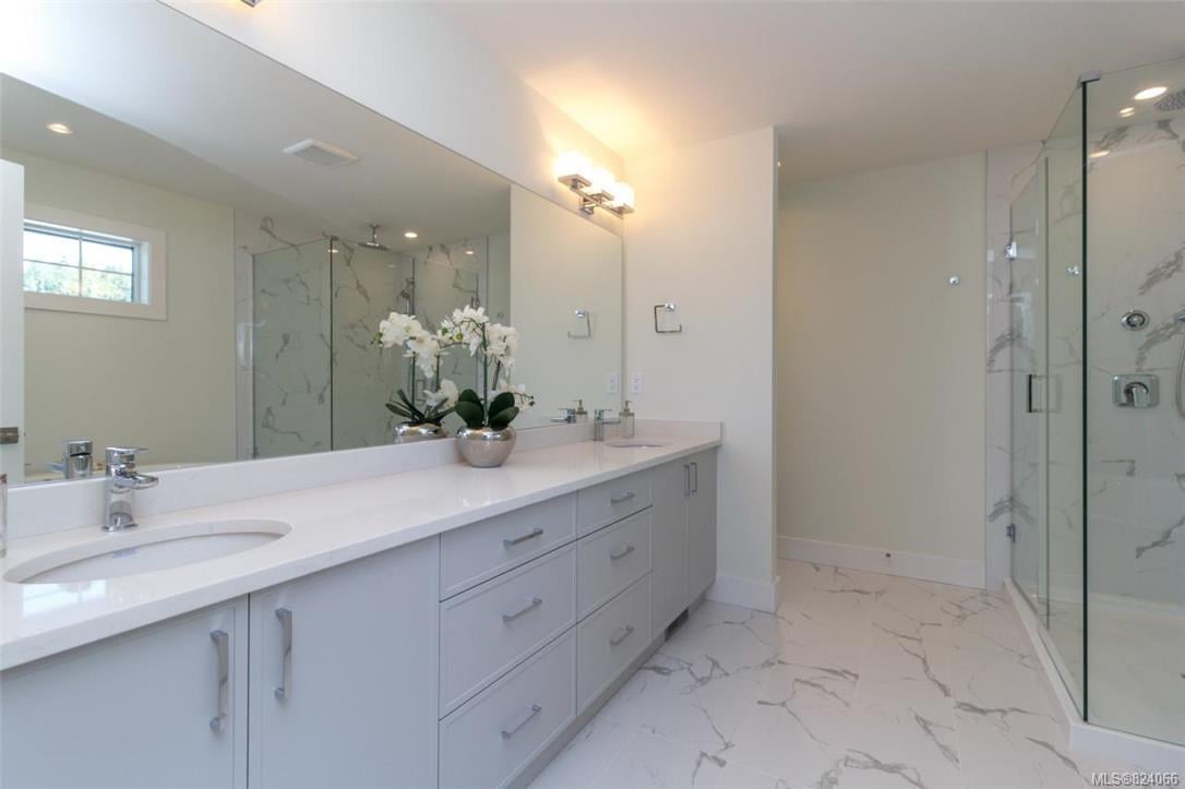 3535 Paperbark Cres
