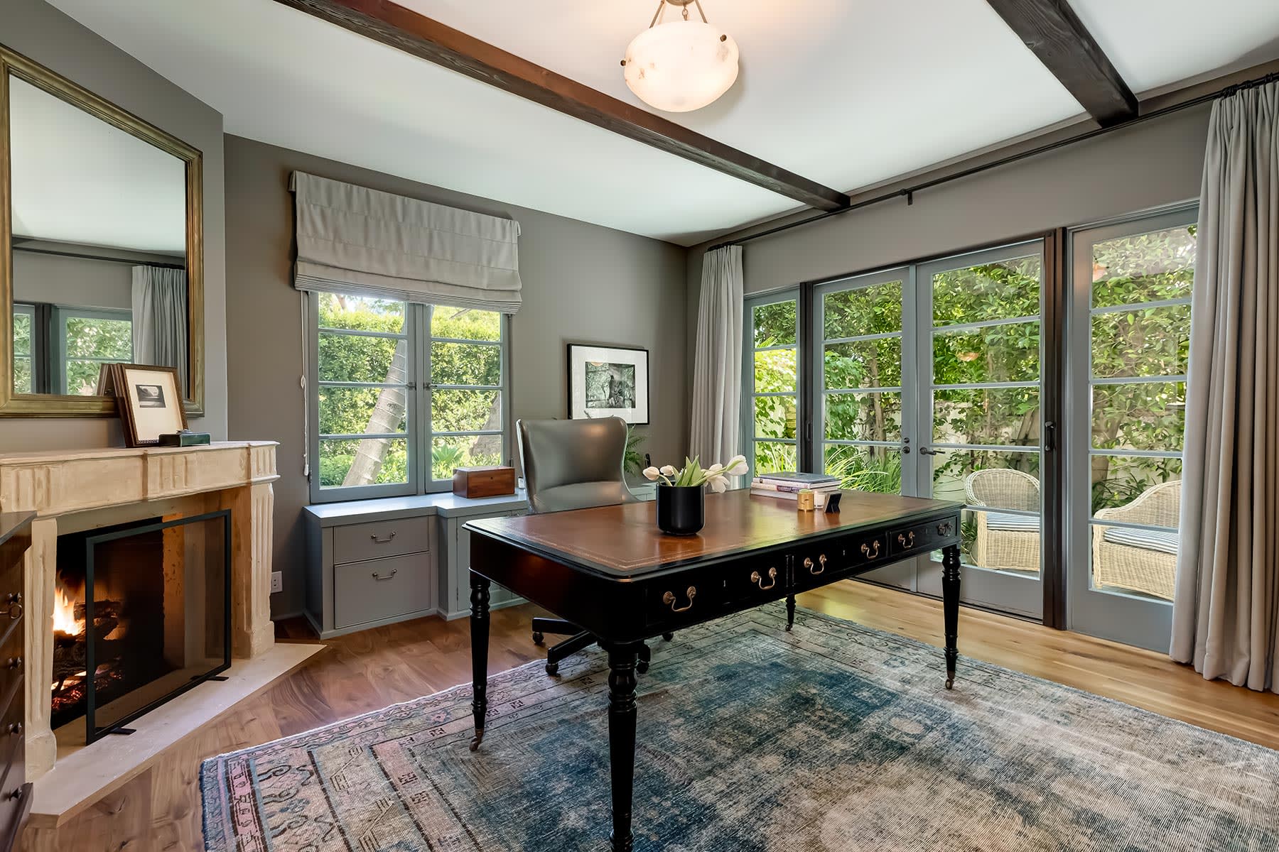 523 N Roxbury Drive