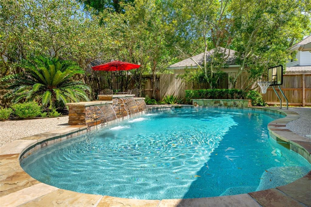 3411 Edmonson Court 