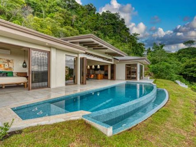 Stunning 3 Bedroom Luxury Ocean View Home