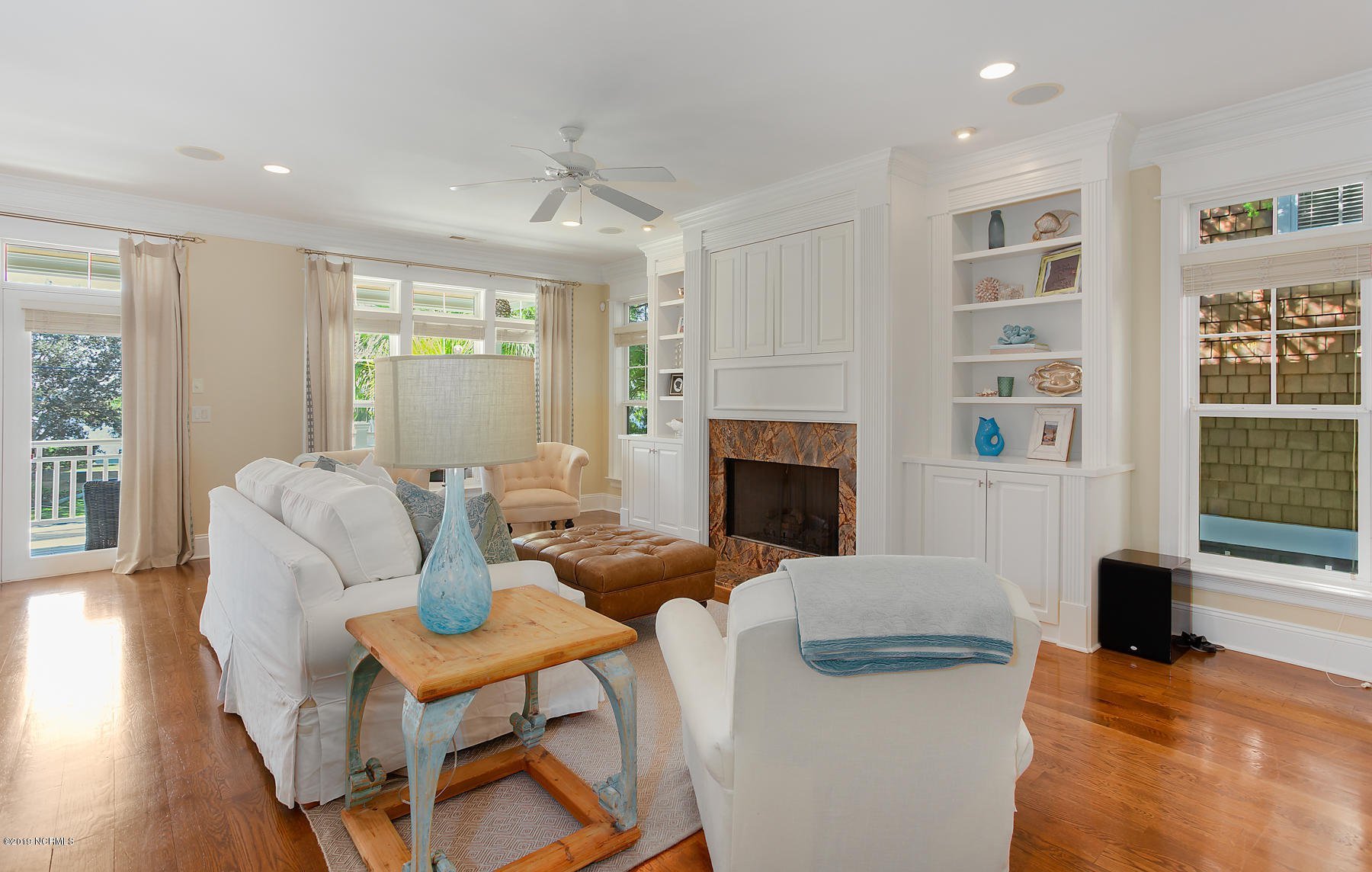 103 Island Dr