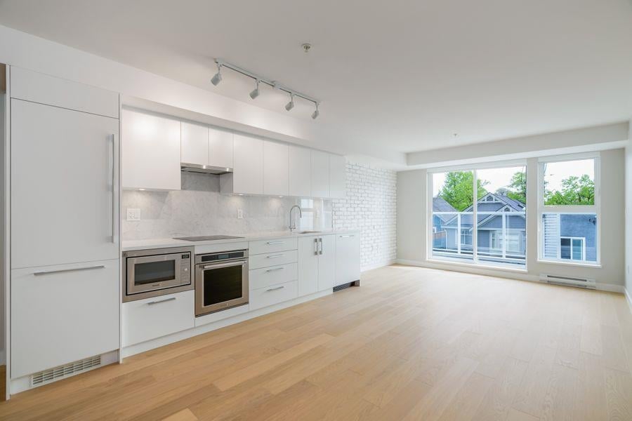 310-2508 Fraser St