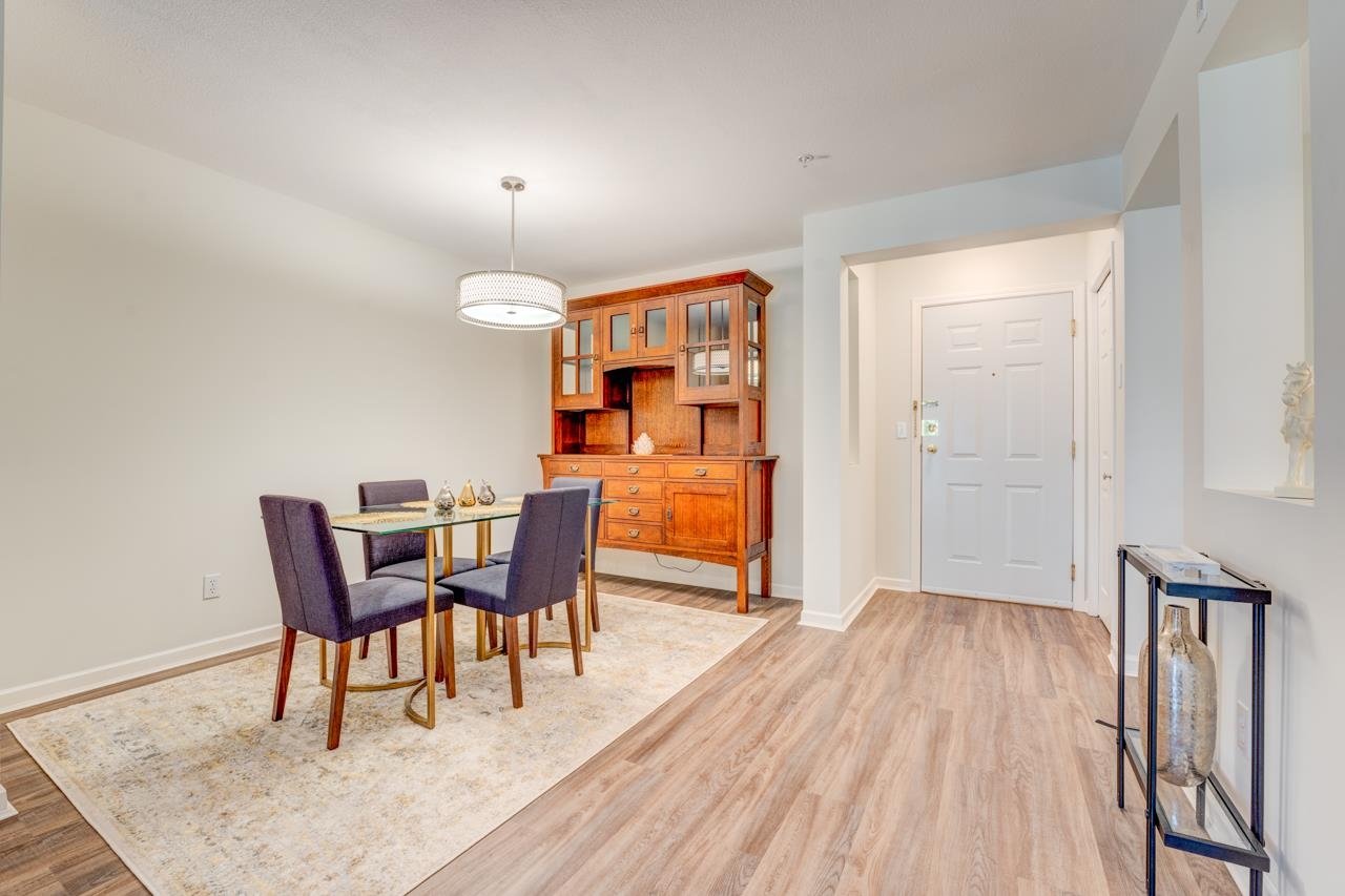 201-15155 22 Ave