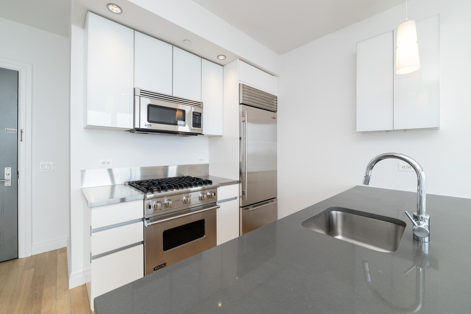 554 West 54th Street, Apt 22-E