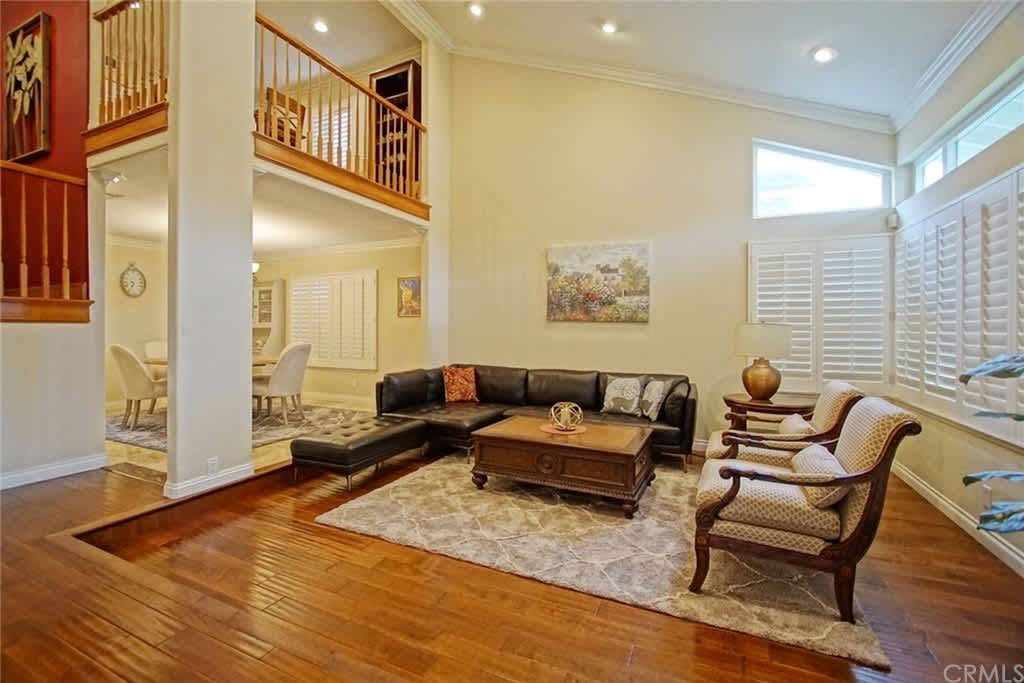 158 N Thistle Rd