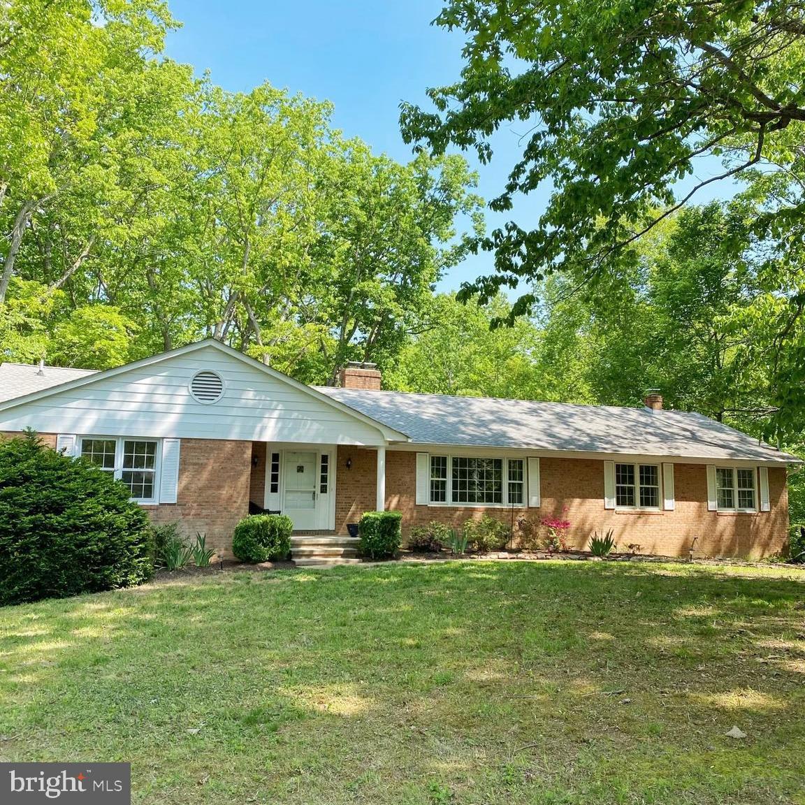 45525 Camelot Ct
