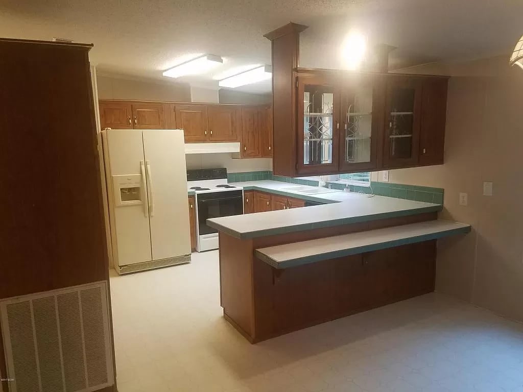 10711 VICKERY