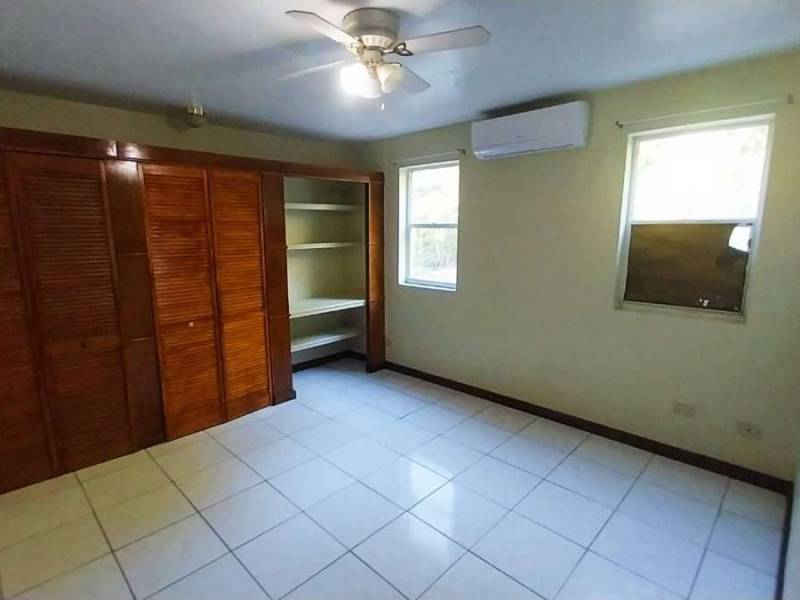 482 Paraquita Bay 2 Bedroom Apartment