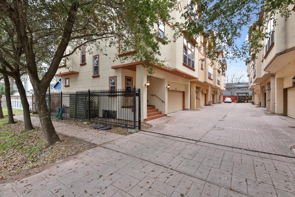 1150 W 22nd Street Unit #A