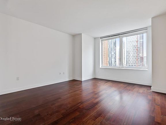 306 Gold St Apt: 17D