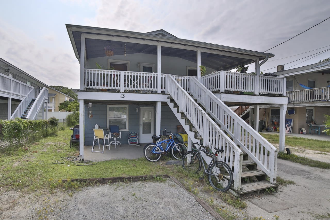 13 W Greensboro St