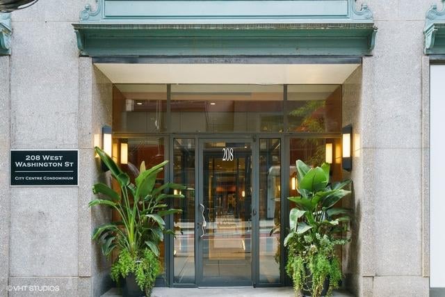 208 W Washington St #1406