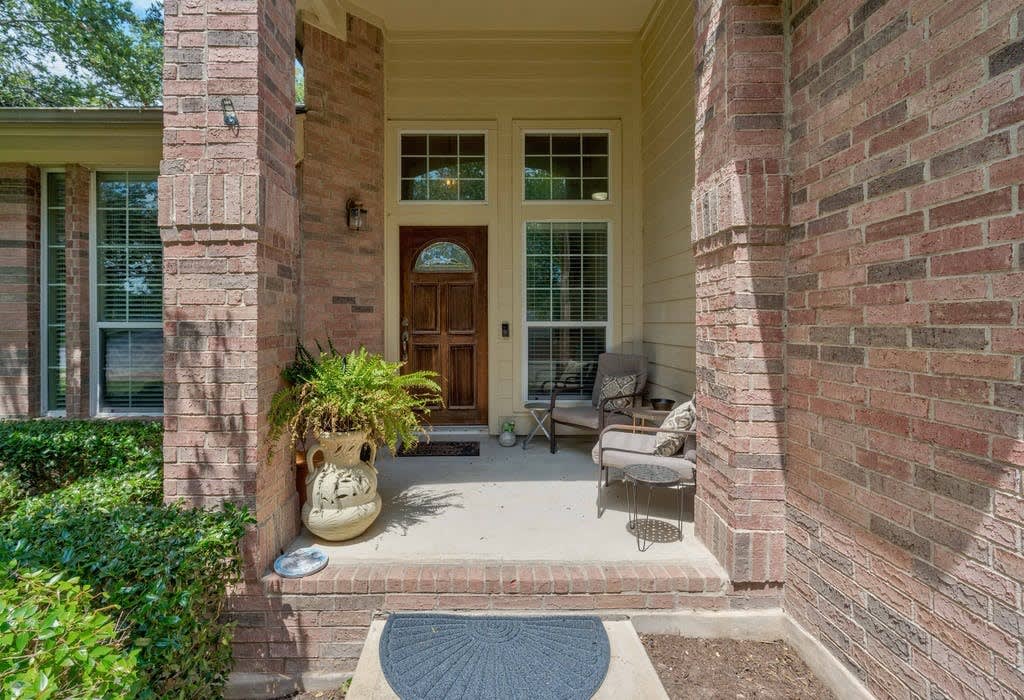 905 Horseback Hollow