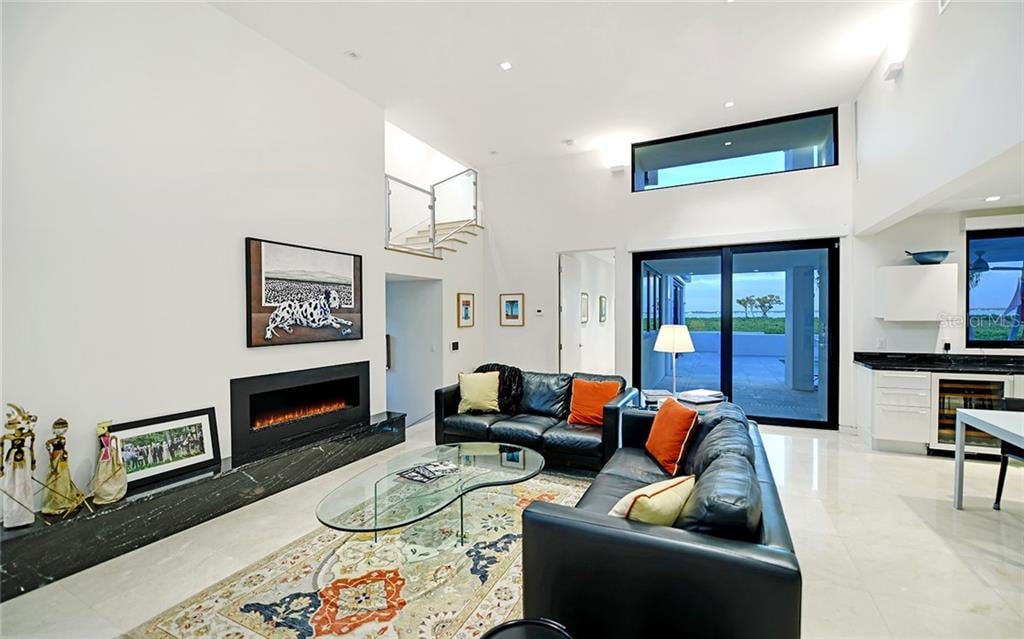1580 Harbor Cay Lane