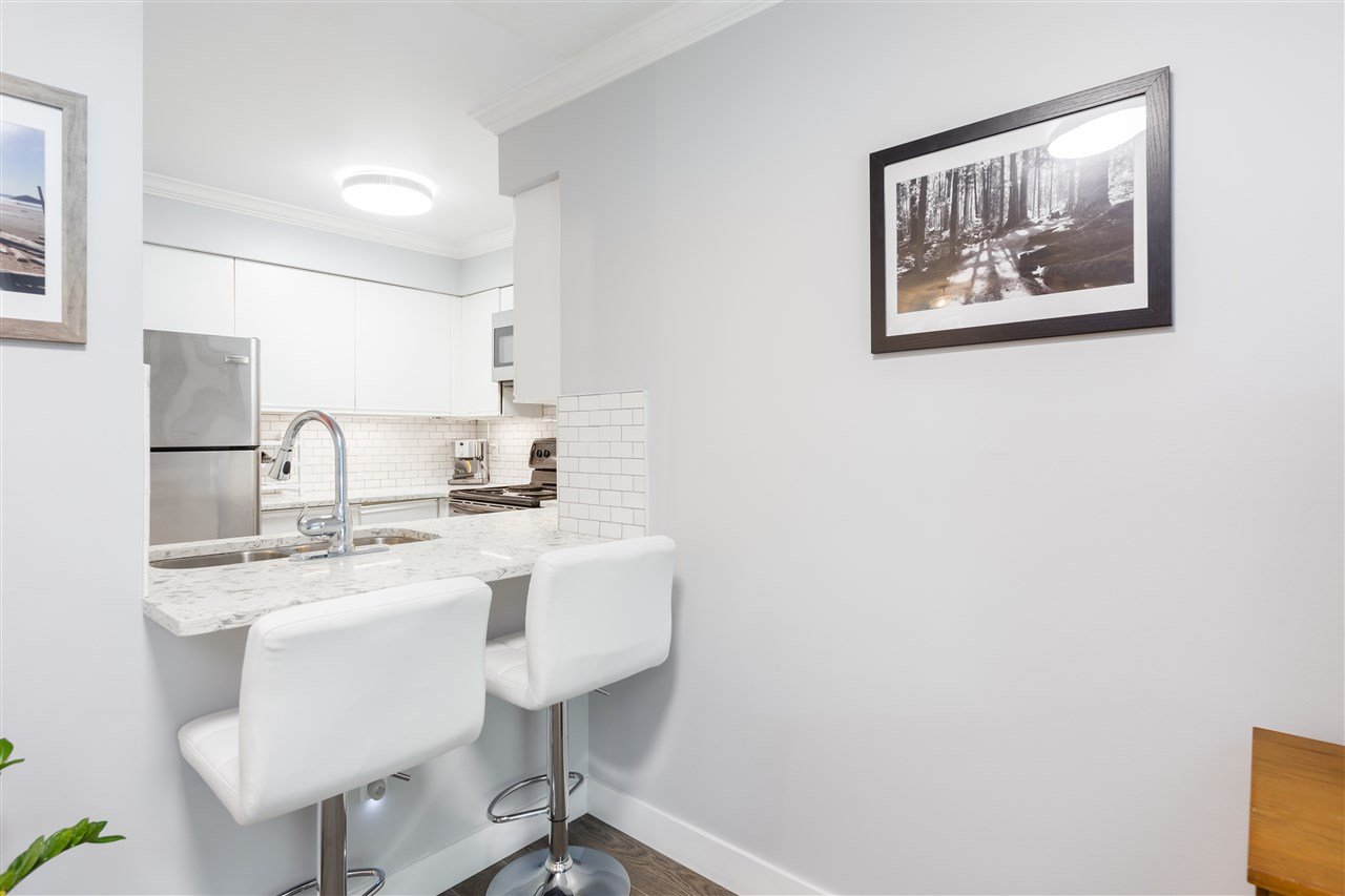 102-3051 Airey Dr