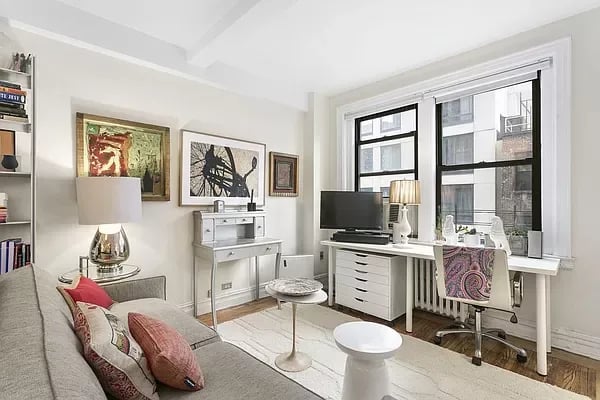 457 West 57th Street Unit: 611