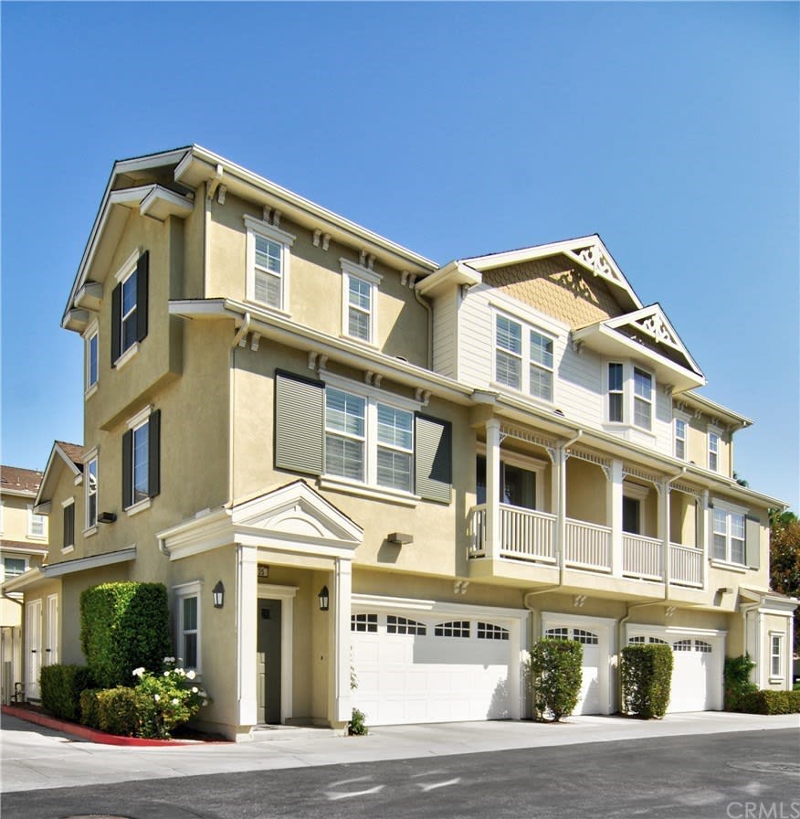 735 Silk Tree