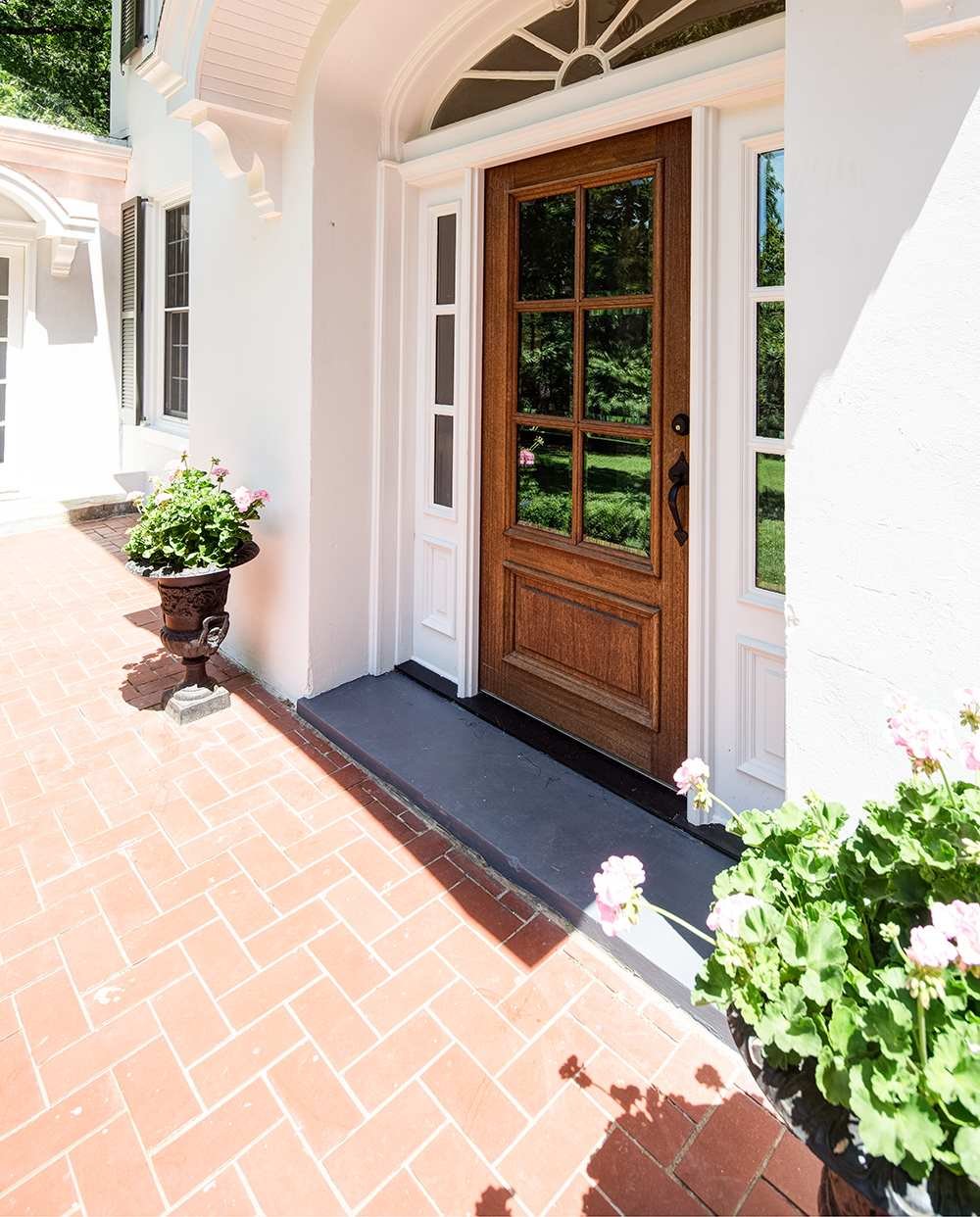 House Tour: An Elegant Abode