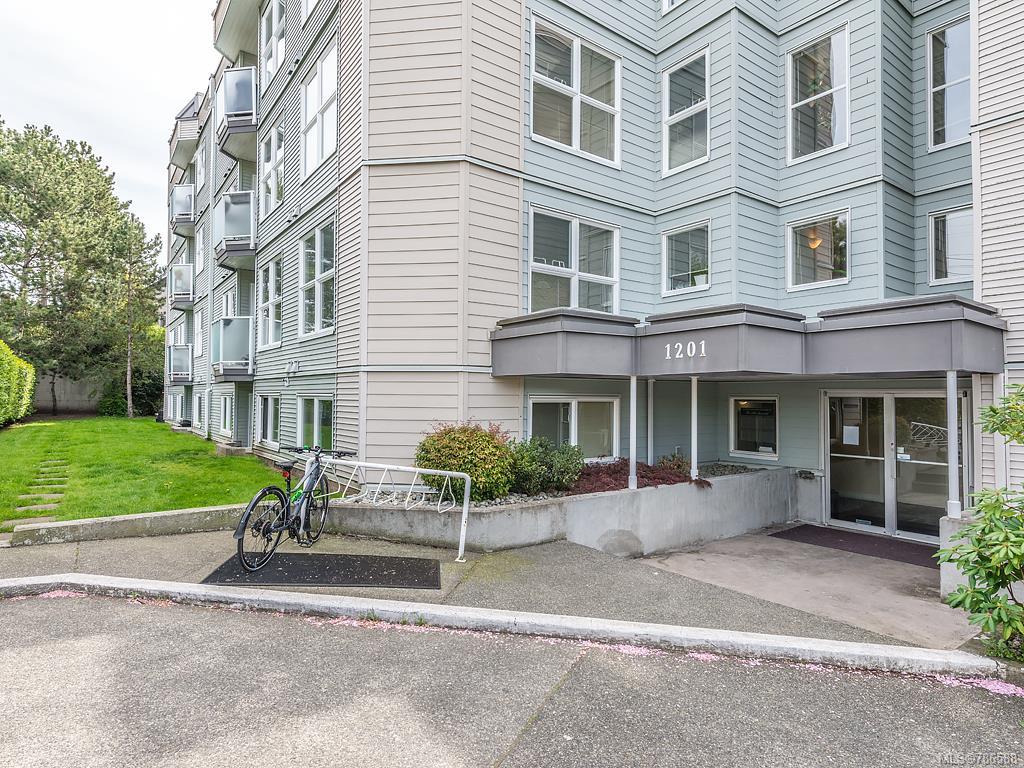 202-1201 Hillside Ave
