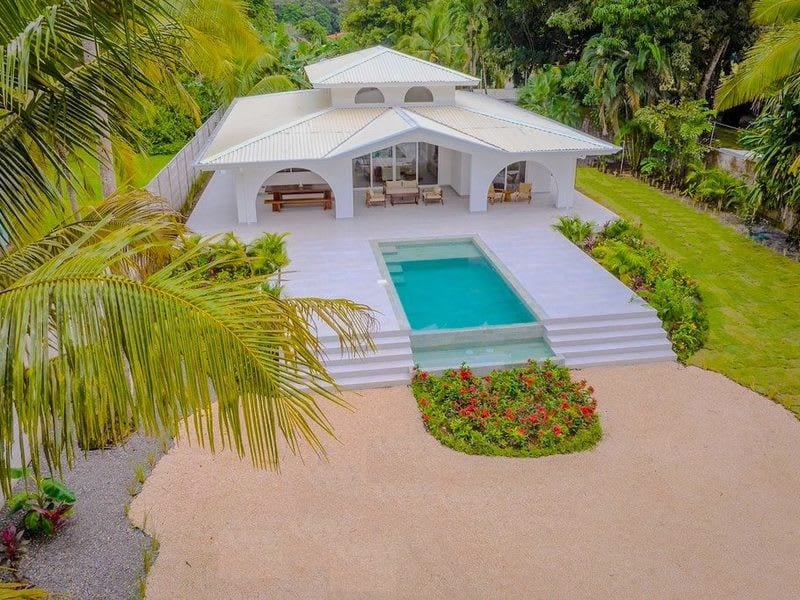 Casa Cinco Palmas, Oceanfront Paradise