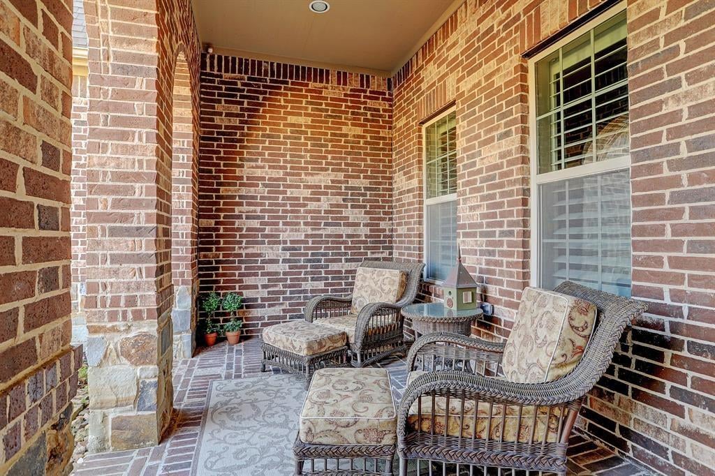 110 Stonecrop Pl