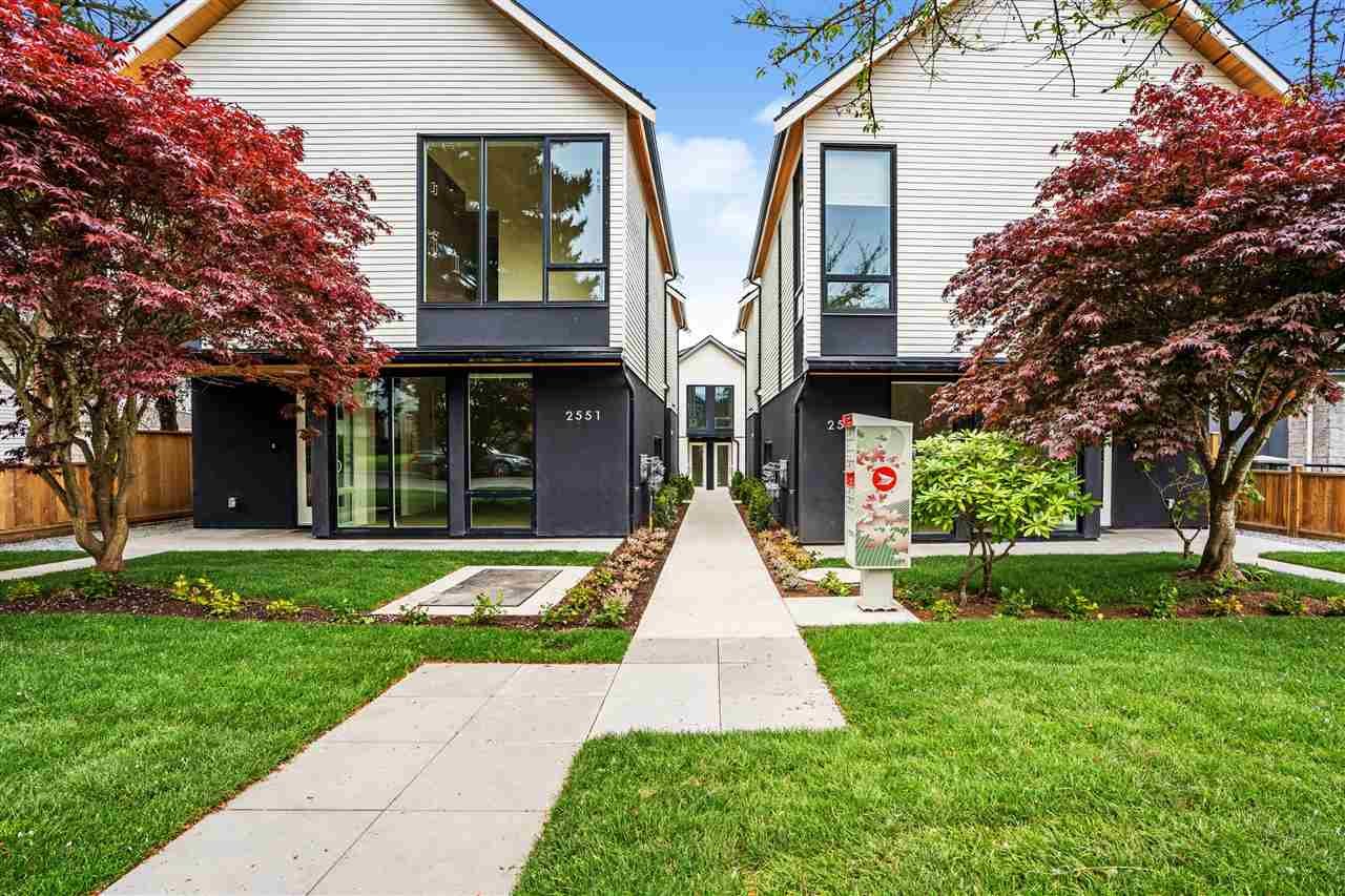 2559 E 40th Ave