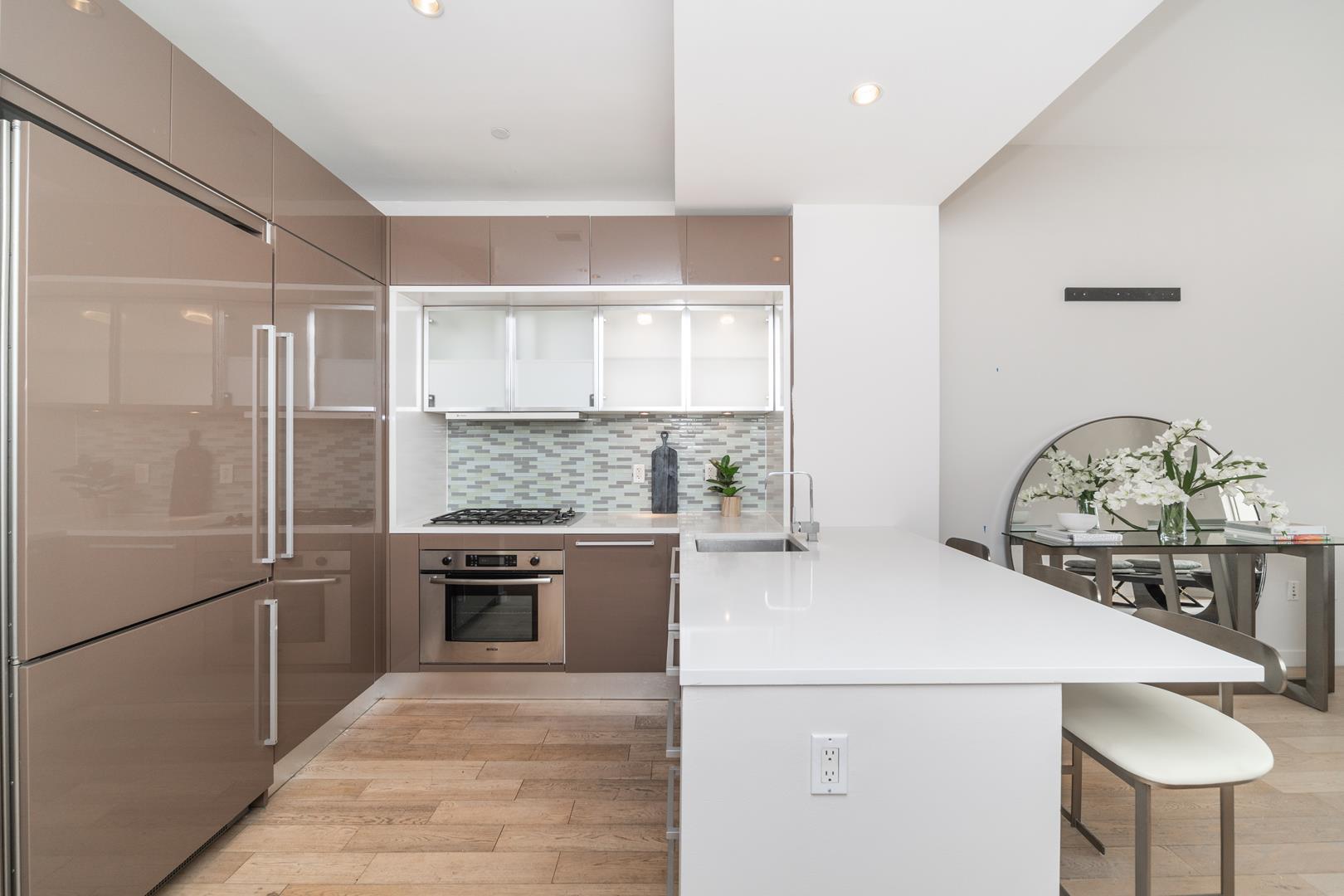 75 Wall Street, Apt 31-R