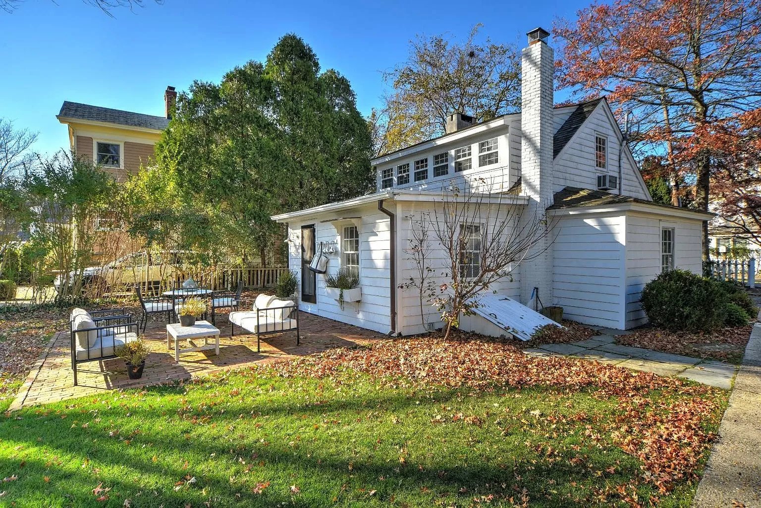 64 Union St, Sag Harbor, NY 11963