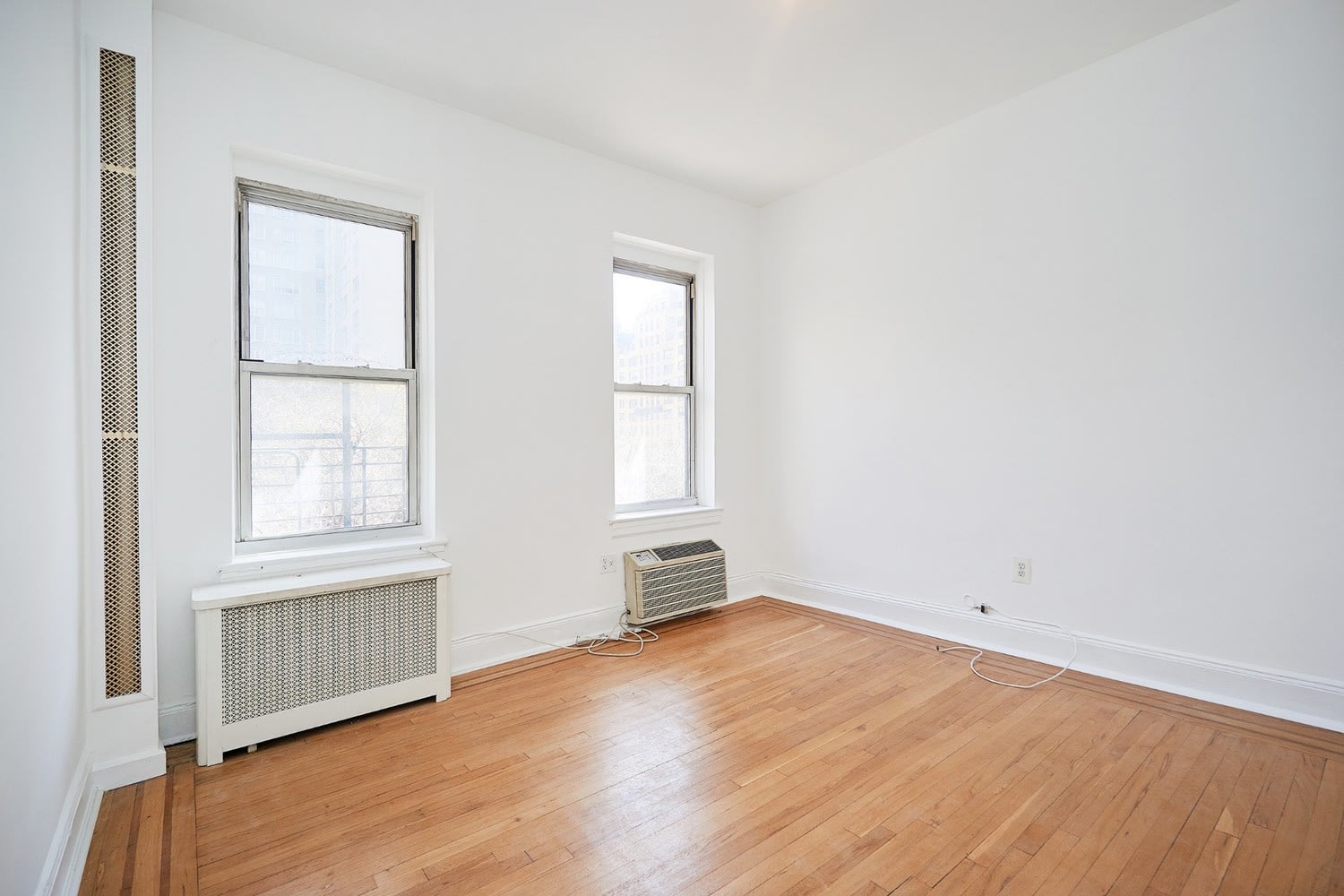 1059 2nd Ave, Unit 2W
