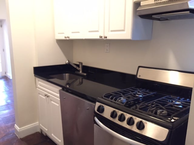 715 East 5th Street, Apt 3-C