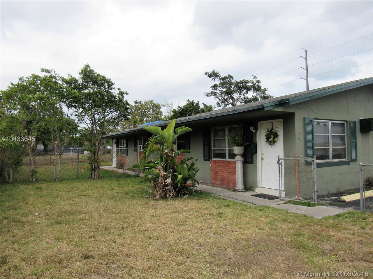 18 SW 10th St
