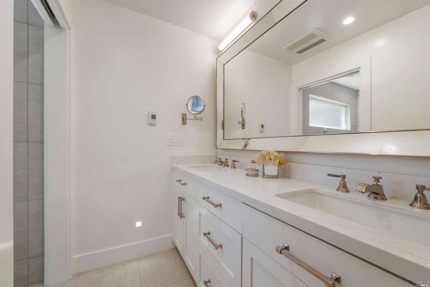 1125 S Eliseo Dr