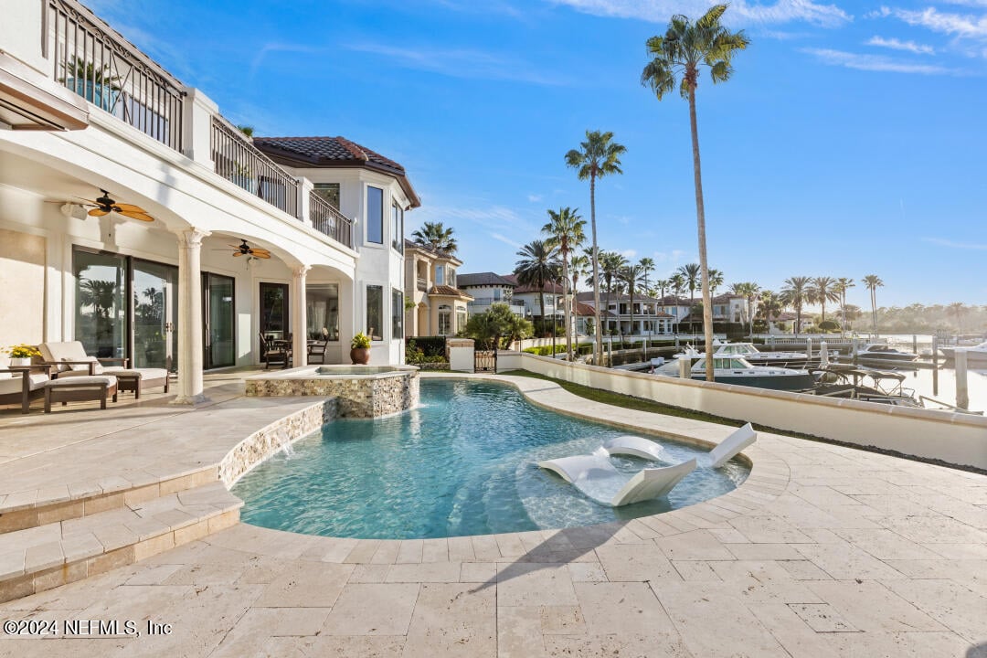 100 Harbourmaster Ct
