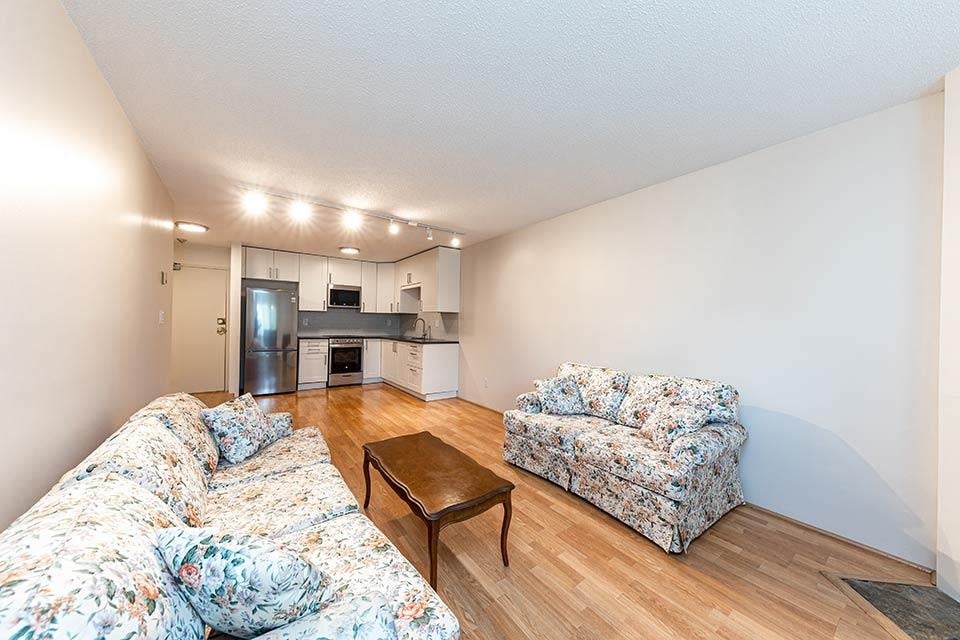 207-1122 King Albert Ave