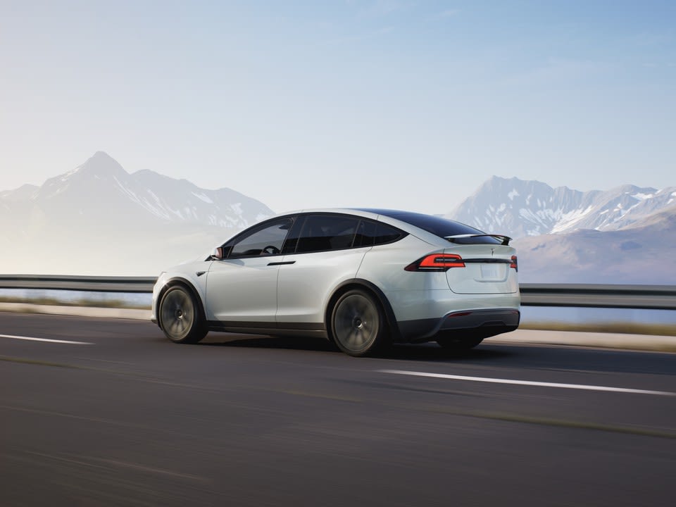 Choosing Your Next Luxury Electric Vehicle