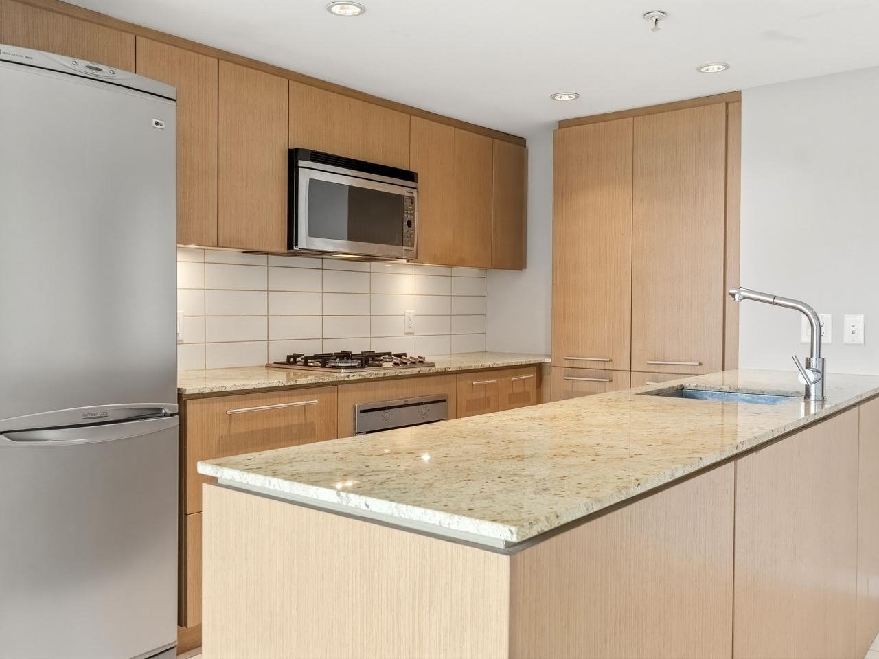 511-522 W 8th Ave