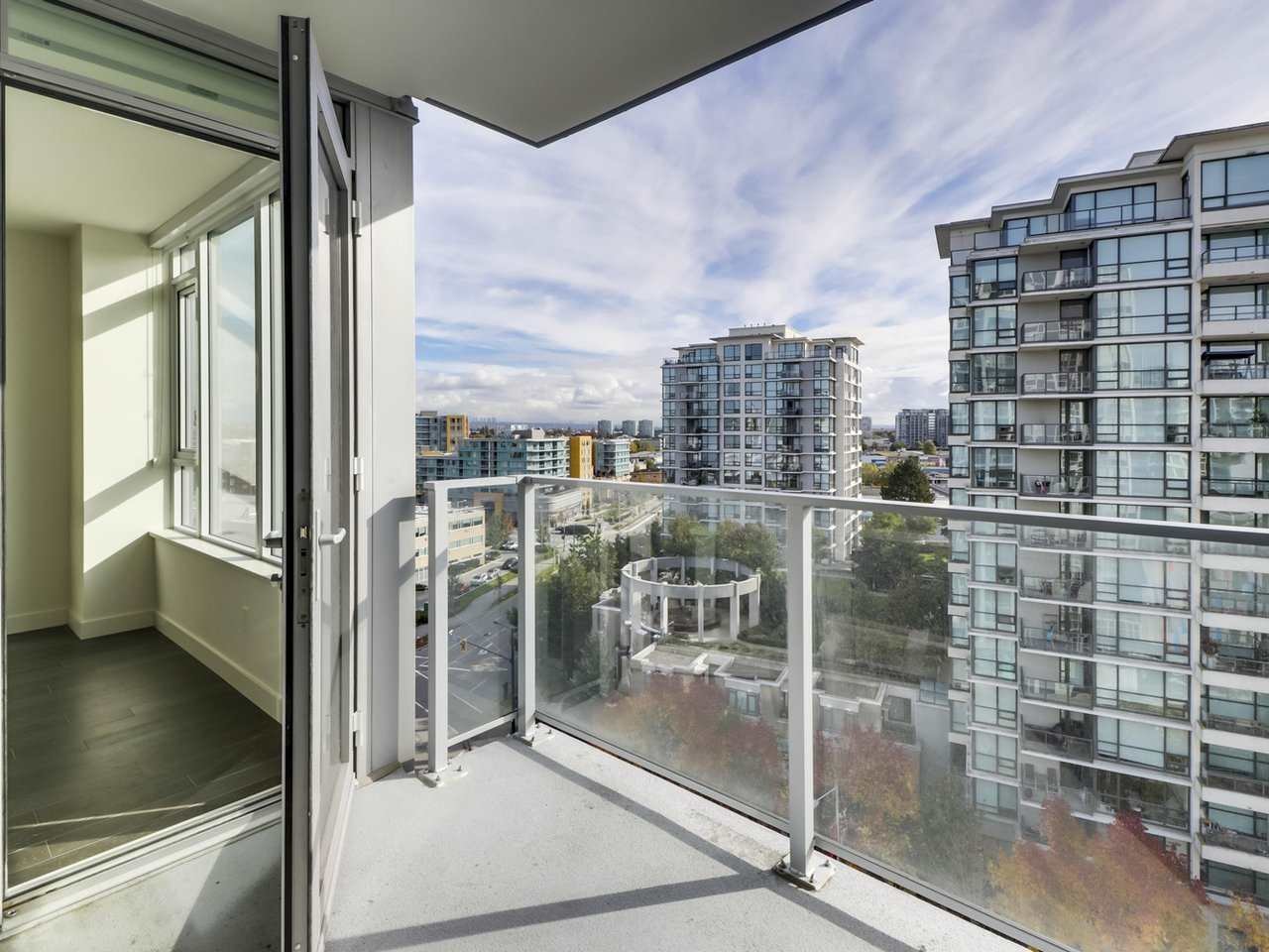 1111-7488 Lansdowne Rd