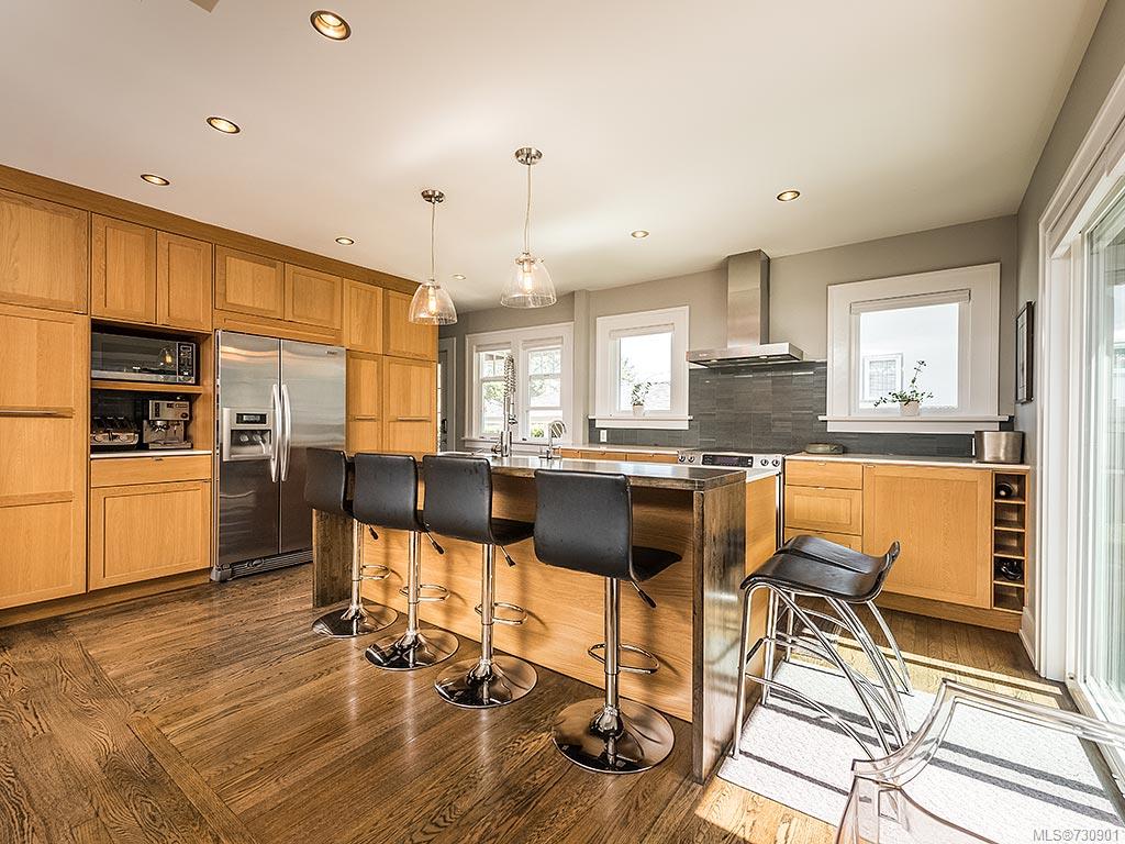 687 Island Rd