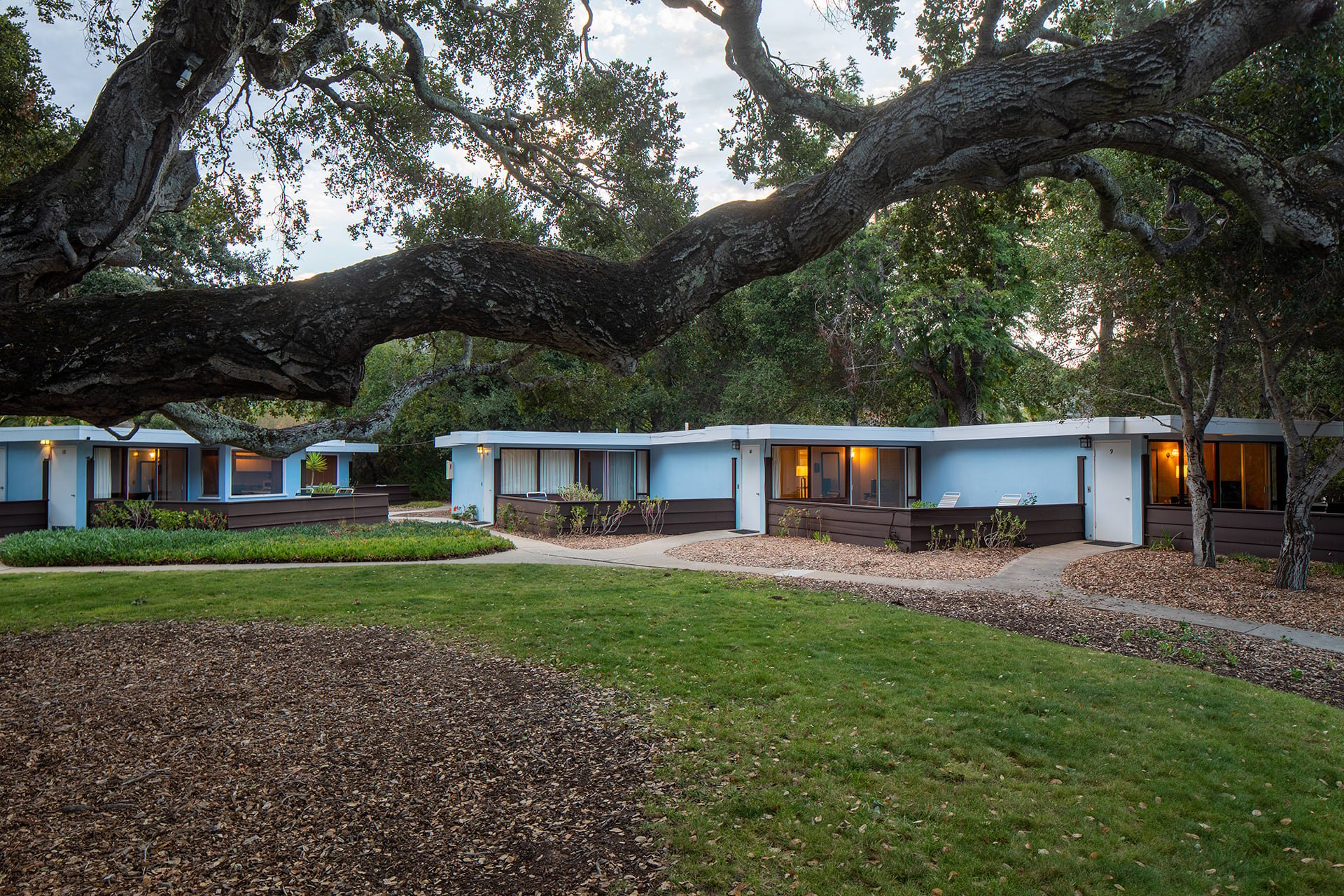 Blue Sky Lodge - Carmel Valley Village
