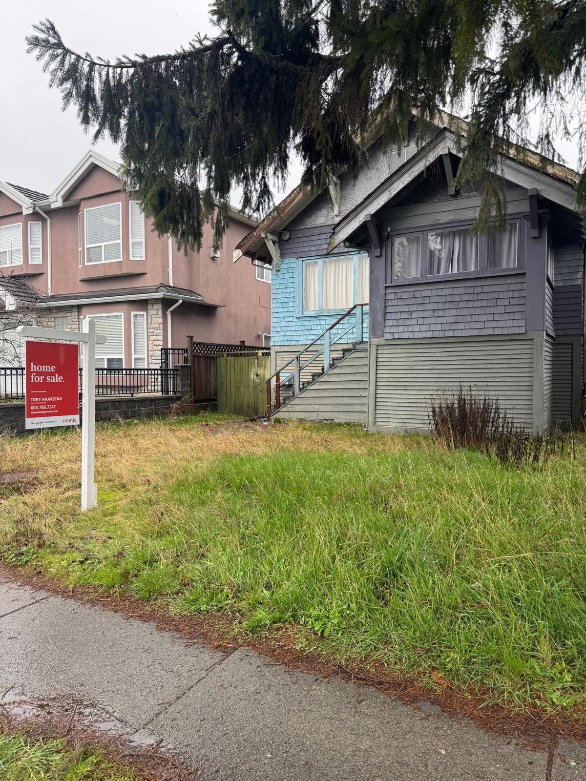 2117 E 54th Ave