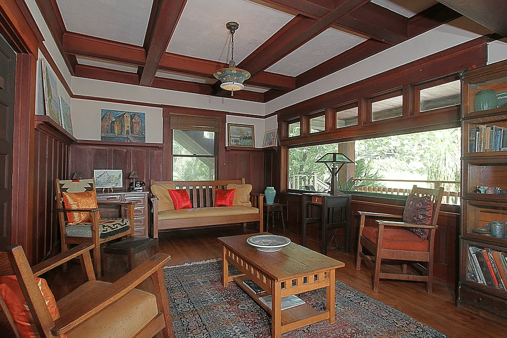 126 E Mira Monte Ave