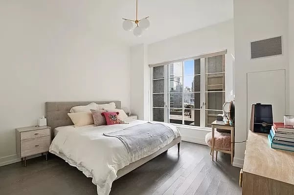 70 Charlton St., #12F