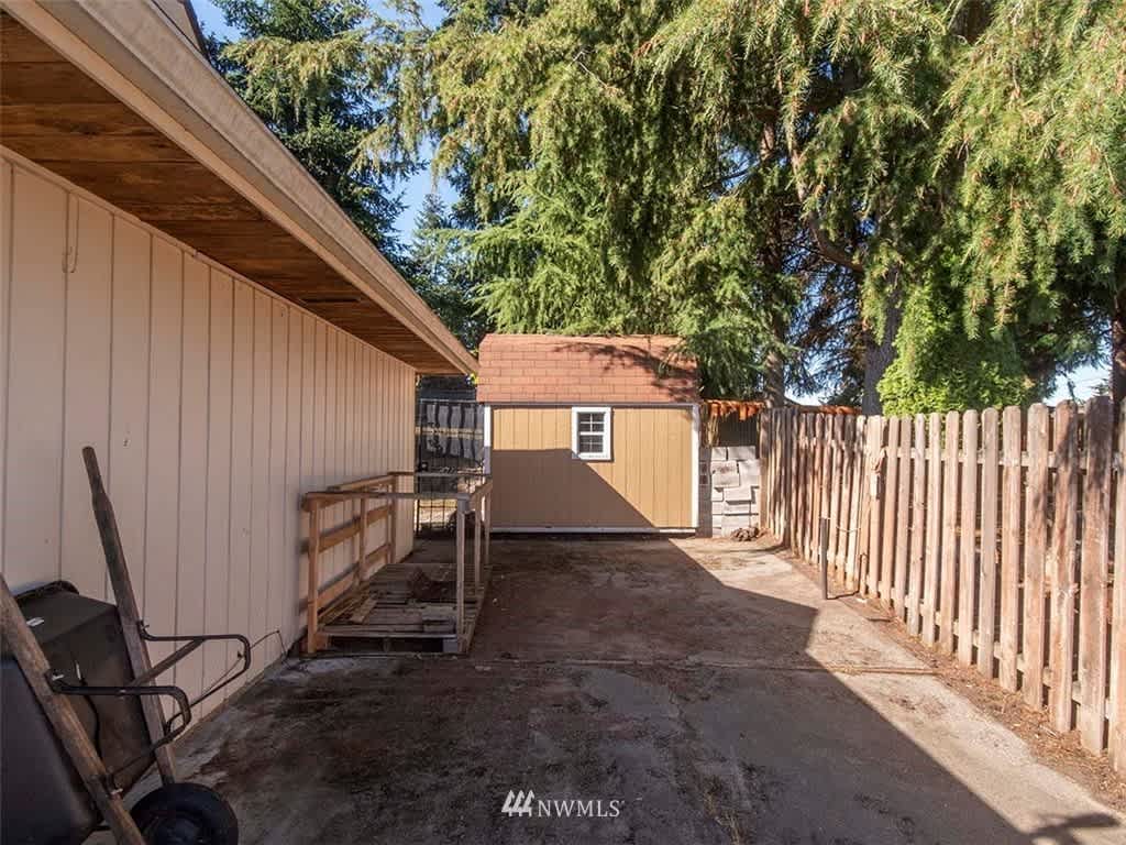 9420 24th Ave SE