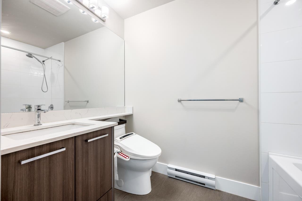 102-1306 5th Ave